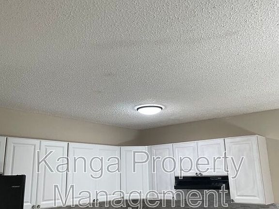 3rd image of 3529 Coral Springs Dr