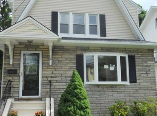 4 Ross Ave, Demarest, NJ 07627