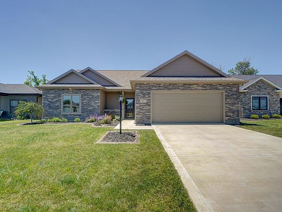 5th image of 7883 Luna Way