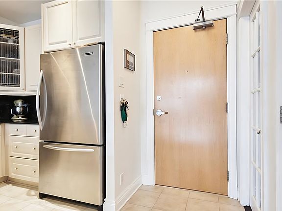 3rd image of 205 Bolton St #404