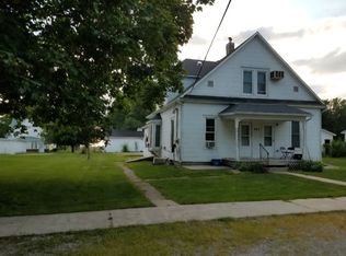 804 3rd St #3, Batavia, IA 52533