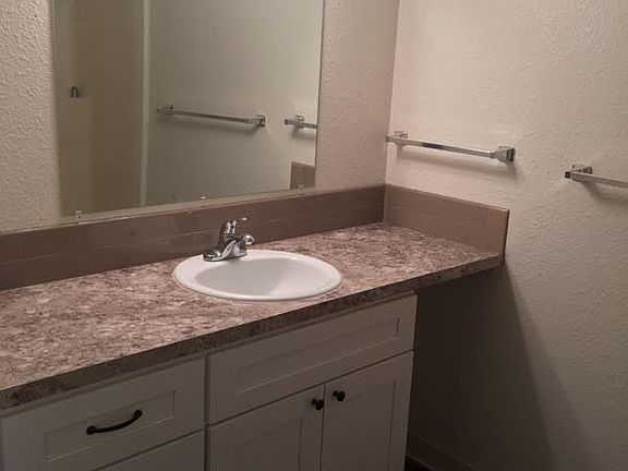 5th image of 5515 NE 82nd Ave APT 34