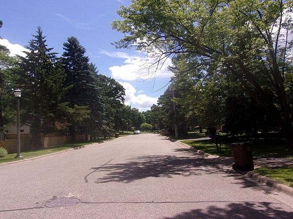4th image of 2619 Gershwin Ave N