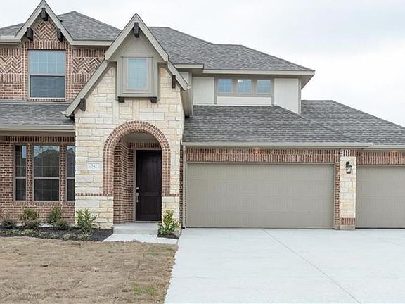 2nd image of 741 Elm Park Dr