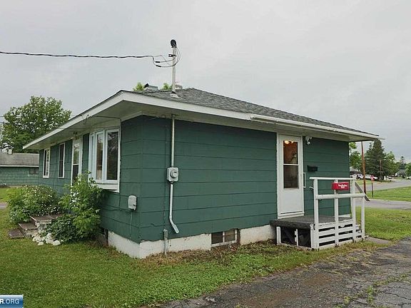 3rd image of 202 Dorchester Dr
