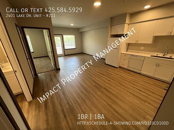 3rd image of 2401 Lake Dr Unit 211