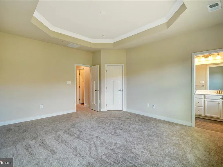9583 Tall Oaks Rd — Photo 25