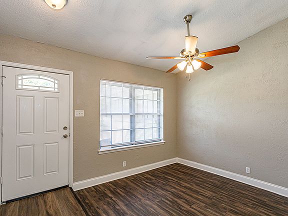 5th image of 330 Blueberry Ln
