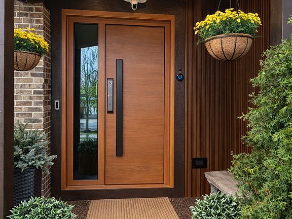 2nd image of 55 Willow Rd