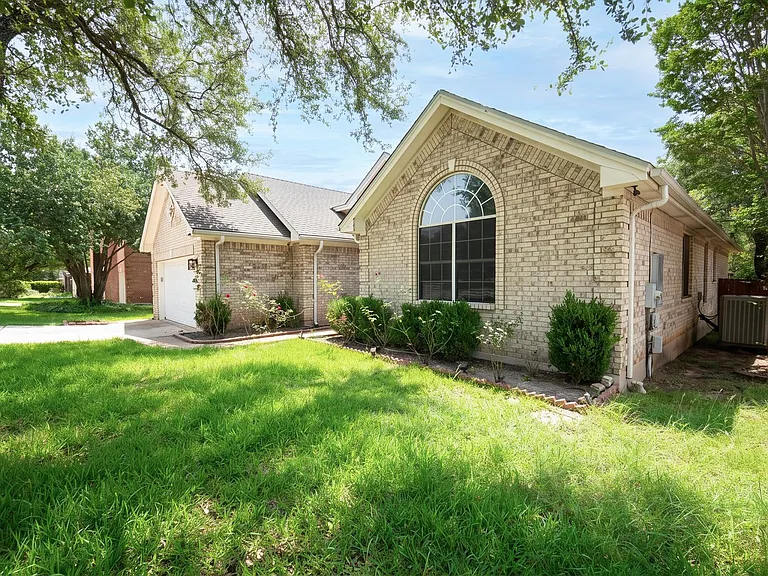 1108 Antelope Rdg — Photo 22