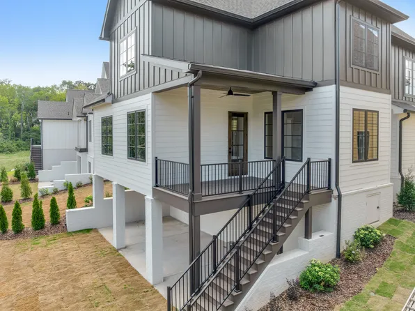 878 Cranes Camp Trl, Chattanooga, TN 37405