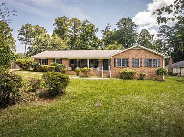 2252 Timber Ln, Snellville, GA 30078