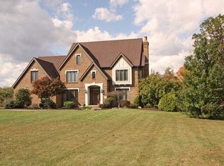 954 Waynoka Dr, Lake Waynoka, OH 45171