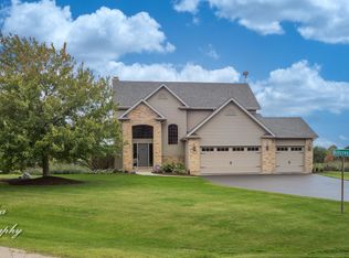 19N170 Hillcrest Dr, Hampshire, IL