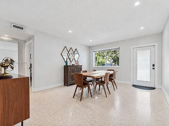 5th image of 6507 SW 39th Ter