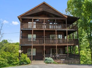 368 Oak Lake Dr, Sevierville, TN 37876