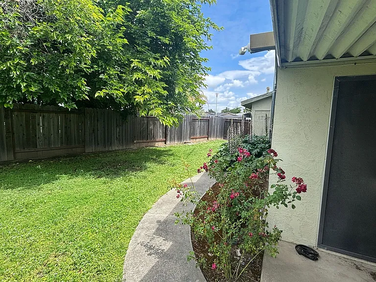 7874 Golden Field Way — Photo 21