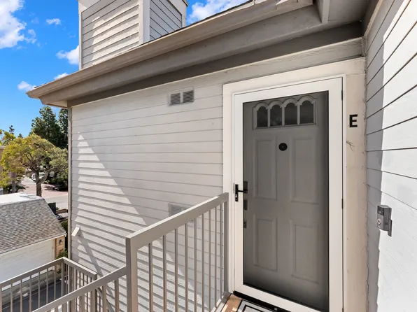 8591 Via Mallorca Unit E, La Jolla, CA 92037