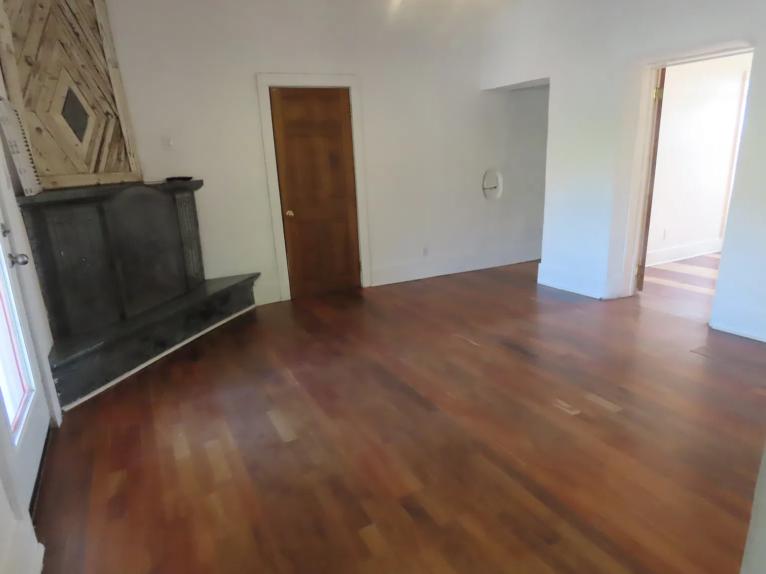 3 bed, 1147 sqft, $1,500 — Photo 4