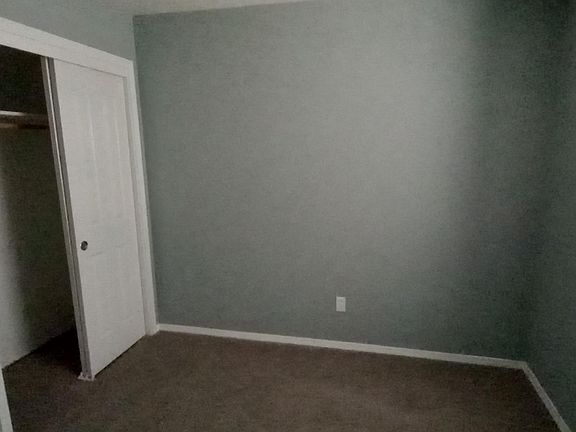 5th image of 2510 E Ohio Ave