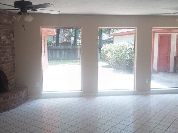 4th image of 2215 Middle Creek Dr