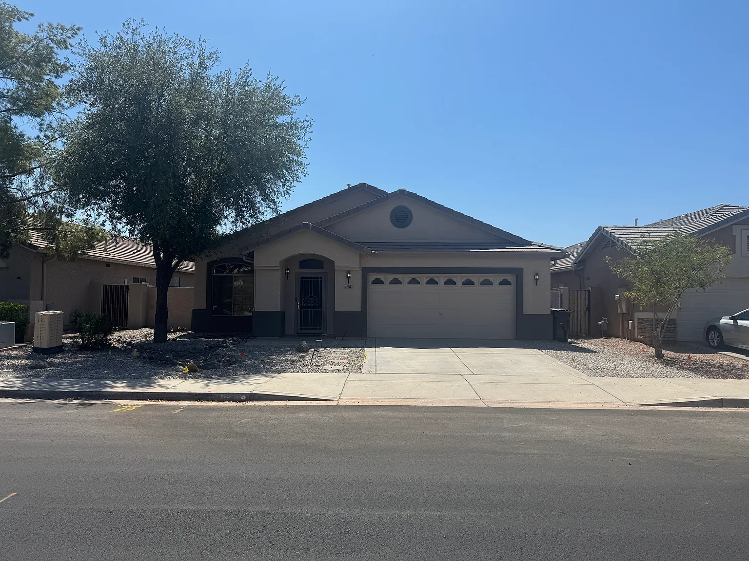 3 bed, 1836 sqft, $2,150 — Photo 2