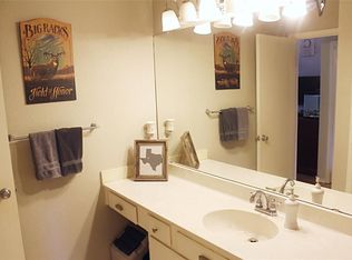 2721 Stratford Ct, Euless, TX 76039