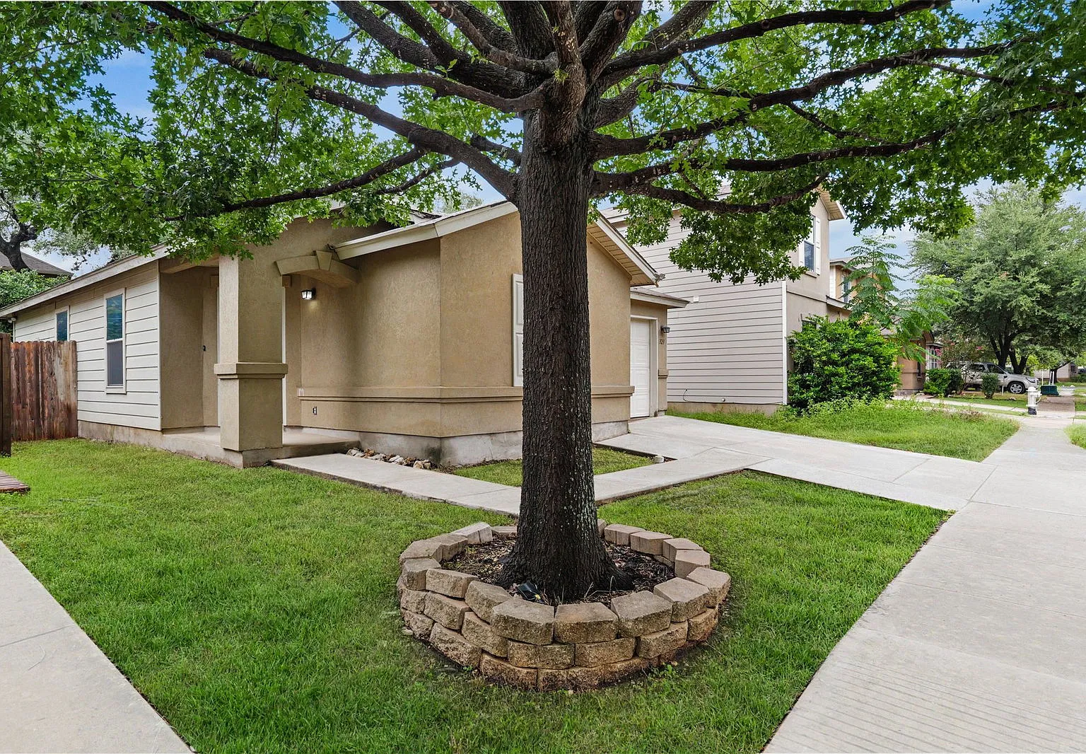 2 bed, 2.0 bath, 1060 sqft, $1,450 — Photo 3