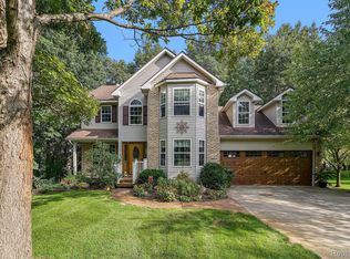 9677 S Bass Ct, Pinckney, MI 48169