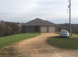 5770 Horse Shoe Bend Rd, Benton, WI 53803