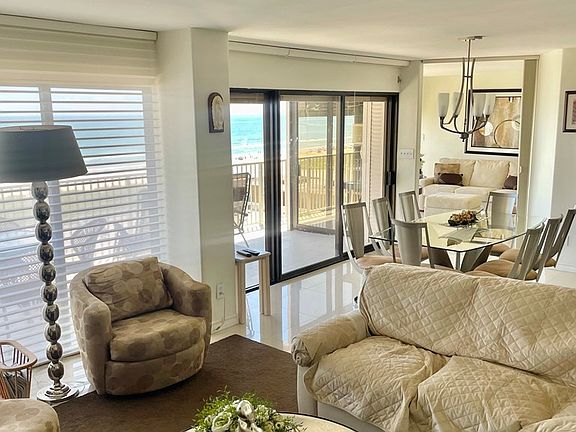 4th image of 708 Padre Blvd #805