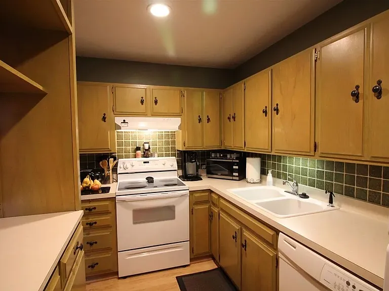 7311 Old Post Rd #27 — Photo 7
