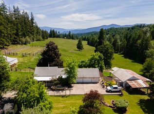 77690 Brock Rd, Oakridge, OR 97463