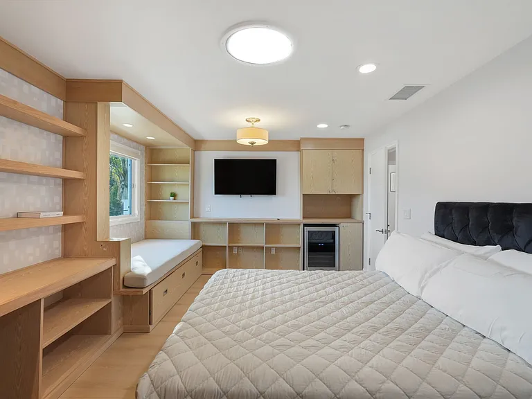 7923 Electra Dr — Photo 45