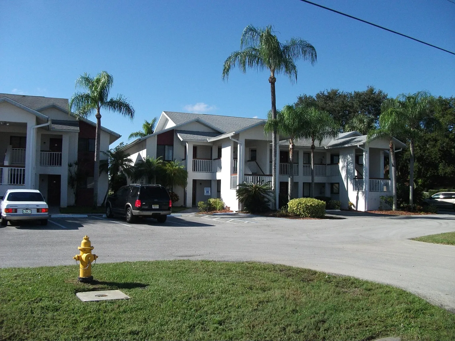 2 bed, 923 sqft, $1,100 — Photo 1