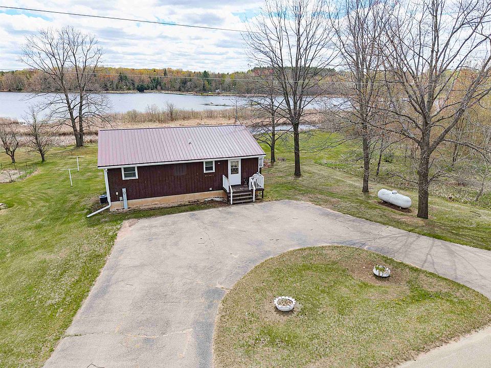 1st image of 321 Lake Dr