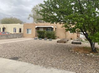 318 Monroe St NE, Albuquerque, NM 87108
