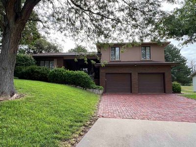 1906 Barham Blvd, Dodge City, KS, 67801