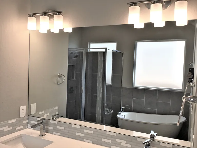 2406 Lynn Rd SE — Photo 11