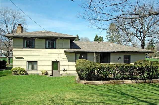 2nd image of 35 Ledgewood Dr
