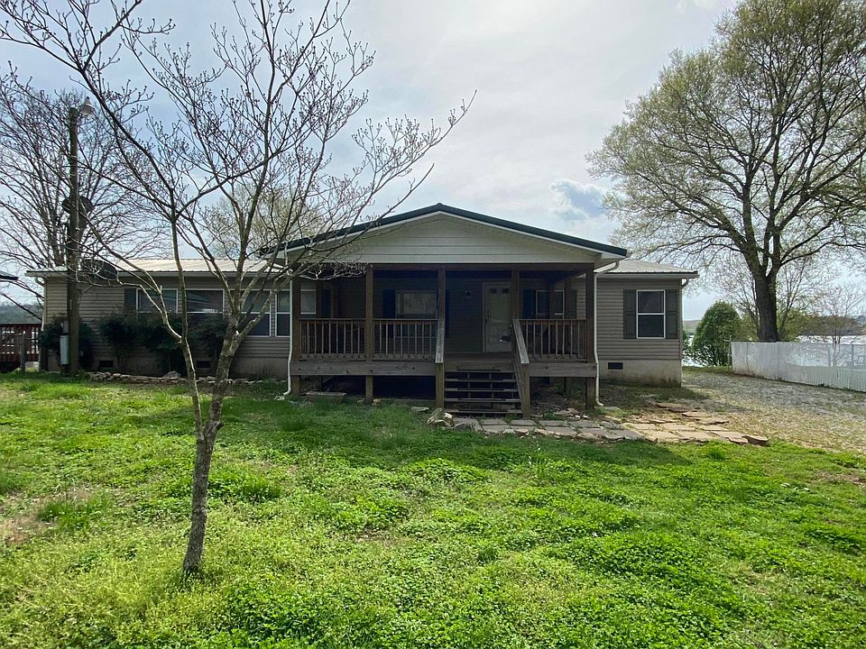 1st image of 404 Lakeview Cove Dr