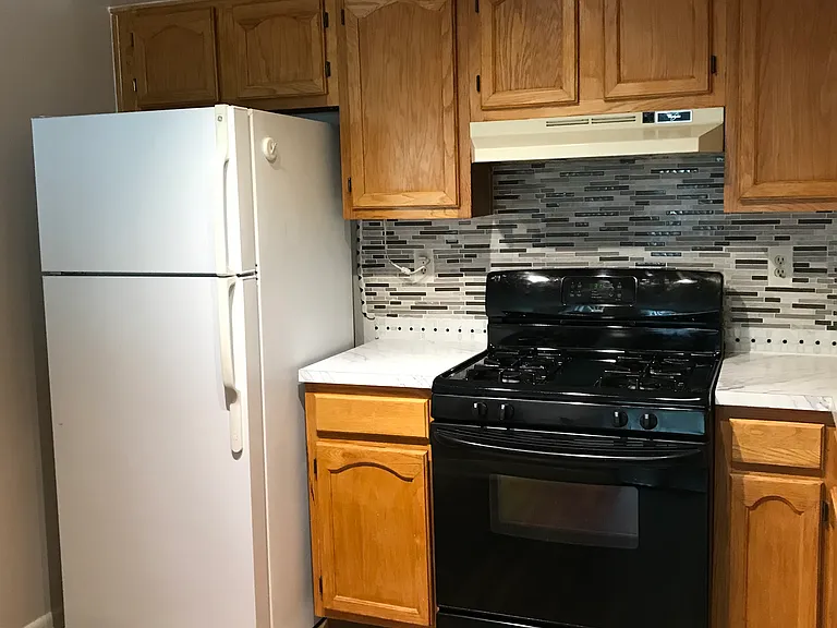 117 Federal Ct — Photo 2
