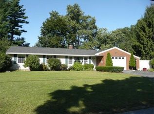 11 Gary Rd, Chelmsford, MA 01824