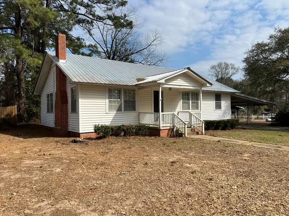 161 Oak St, Grove Hill, AL 36451