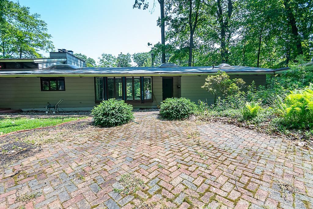 19300 Story Rd, Rocky River, OH 44116 Zillow