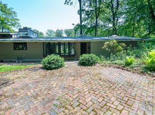 19300 Story Rd, Rocky River, OH 44116