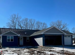 1524 Liberty Ave, Neenah, WI 54956