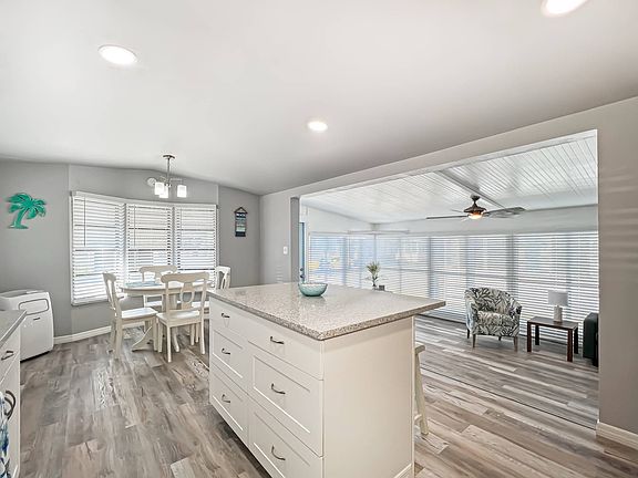 5th image of 267 Cuarto Ln