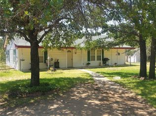 561 Jordan Rd, Poolville, TX 76487