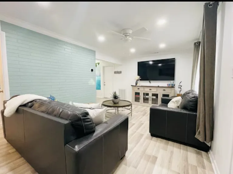 10940 Dorothy Ln — Photo 11